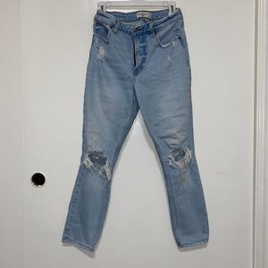 Abercrombie & Fitch (Curve Love) Skinny High Rise– Medium Light Wash– Size 25/0s